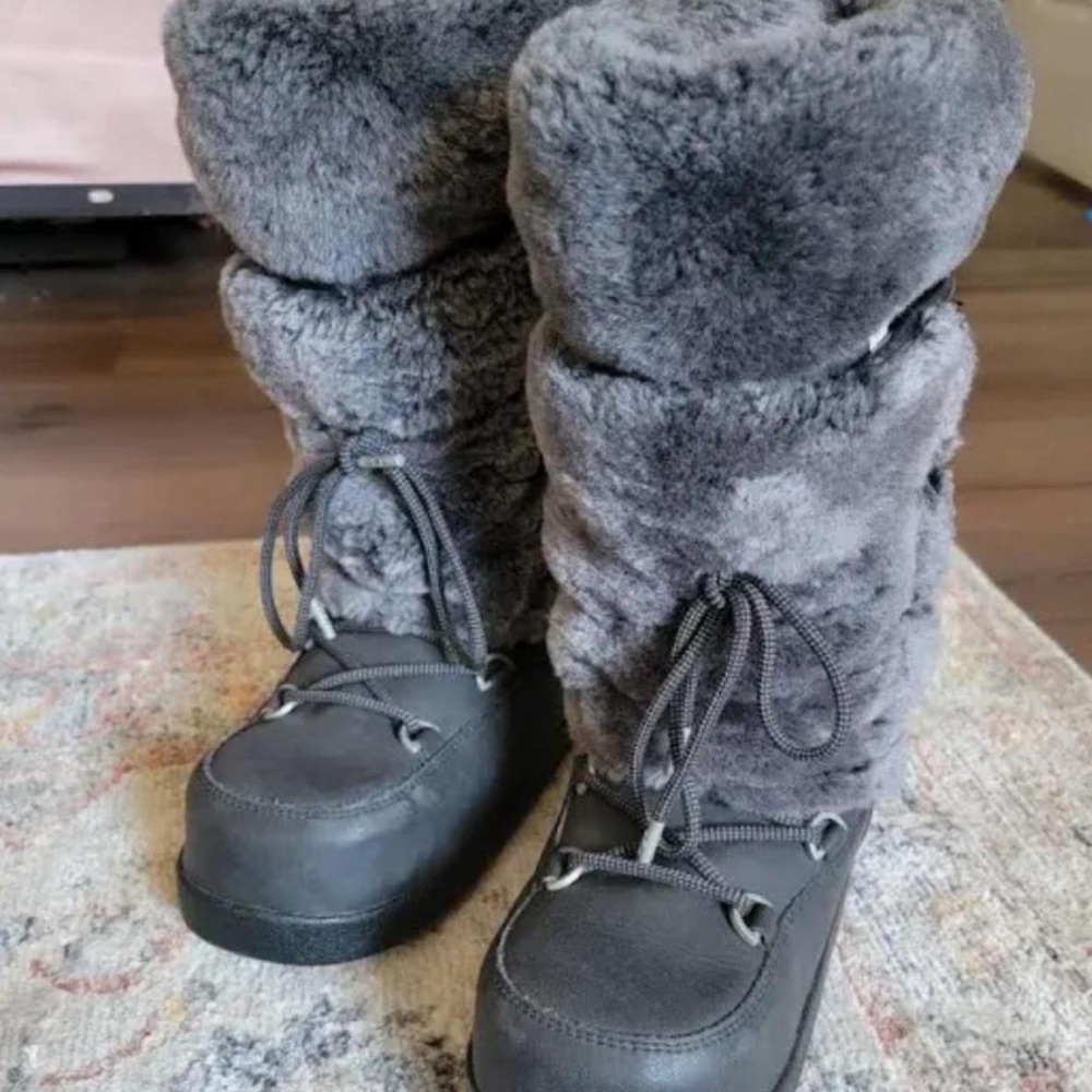 Gray Faux Fur Winter Boots